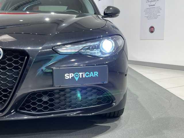 Alfa Romeo Giulia 2.2 Turbodiesel 190CV AT8 AWD Q4 B-Tech