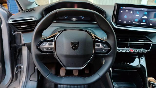 PEUGEOT 208 1.2 100cv Allure *SENZA VINCOLO FINANZIAMENTO*