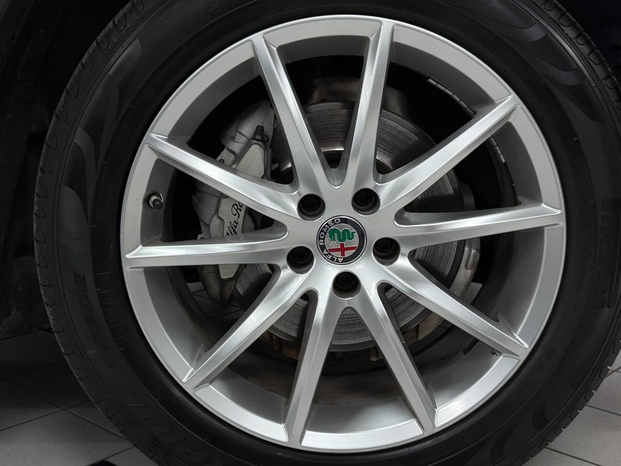 Alfa Romeo Stelvio 2.2 TD 190 CV EXECUTIVE Q4 RUOTINO GOMME NUOVE PIRELLI