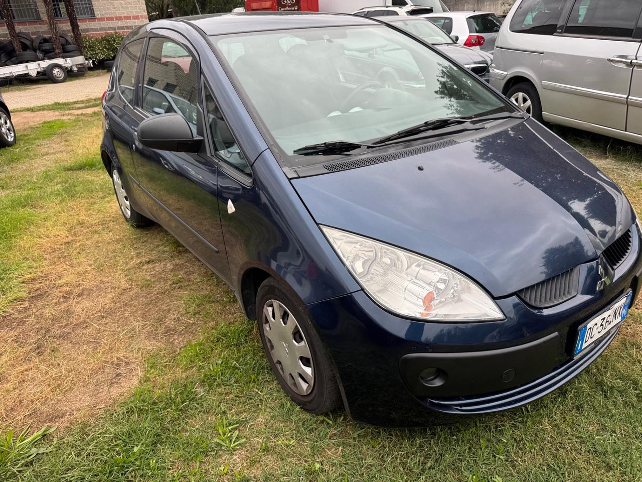 Mitsubishi Colt 1.1 12V 3p. Neoplasie