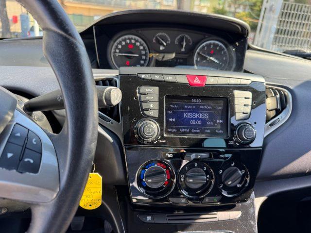 LANCIA Ypsilon 1.2 69 CV 5 porte MYA