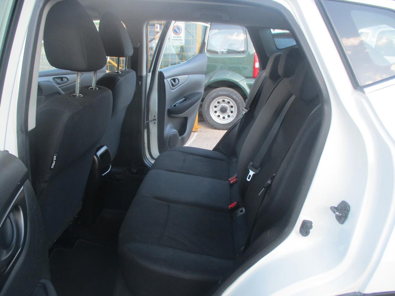 Nissan Qashqai 1.5 dCi MOLTO BELLA 2014
