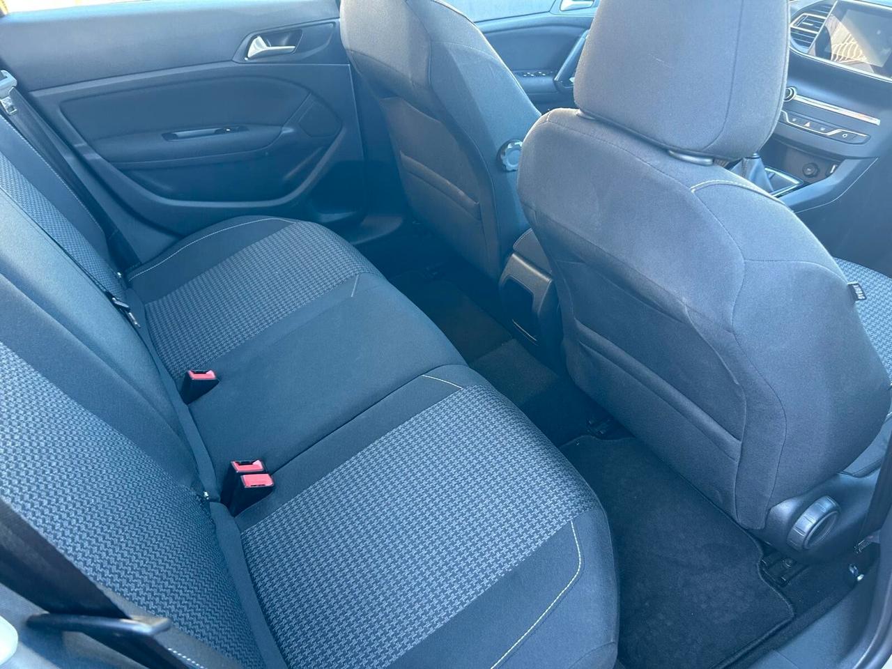 Peugeot 308 BlueHDi 130cv SW Business