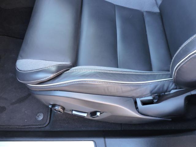 VOLVO XC60 B5 AWD automatico Plus Dark Aziendale