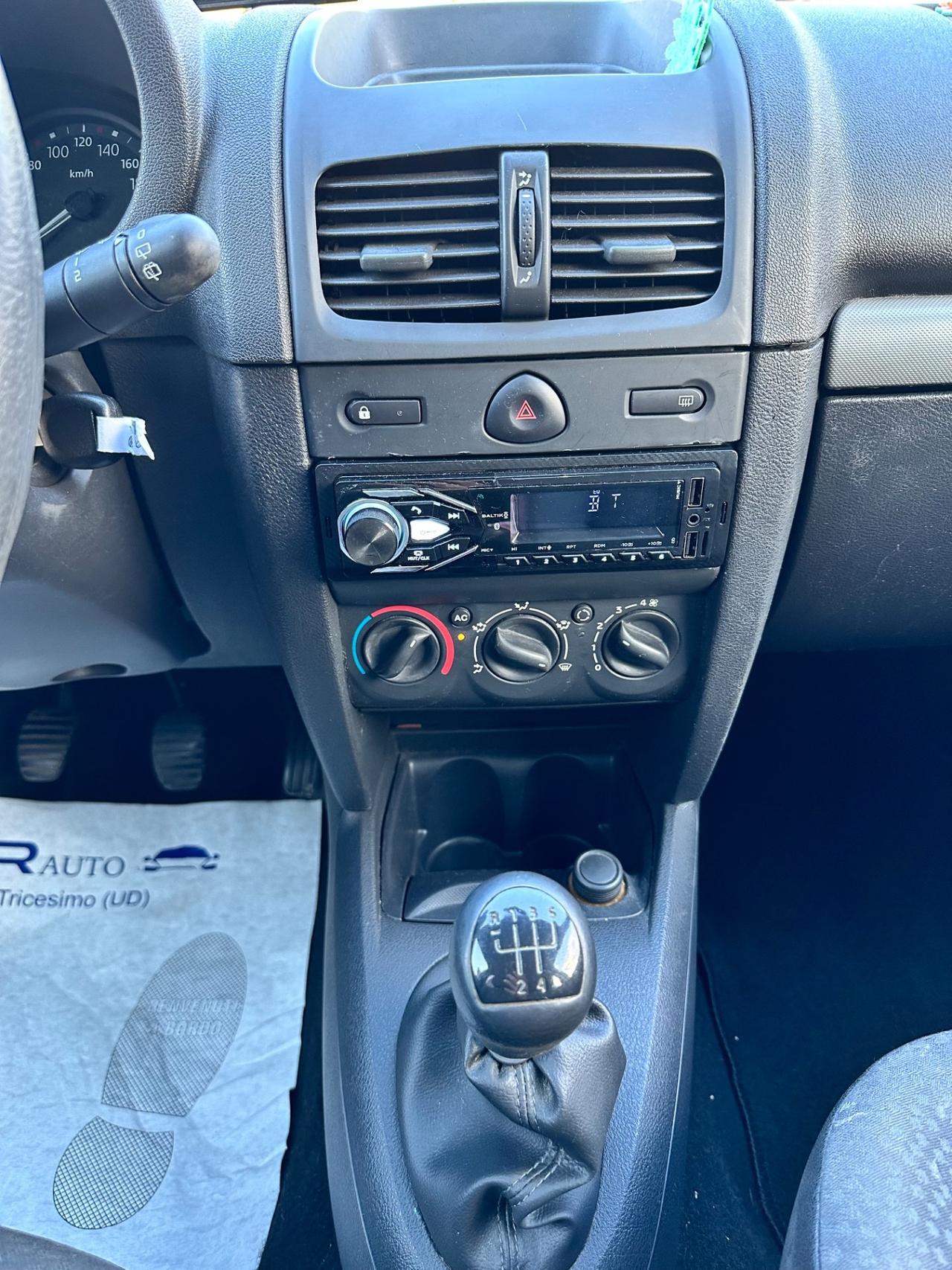 Renault Clio Storia 1.2 5 porte GPL Confort