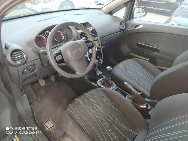 Opel Corsa Corsa IV 2010 3p 1.0 Edition