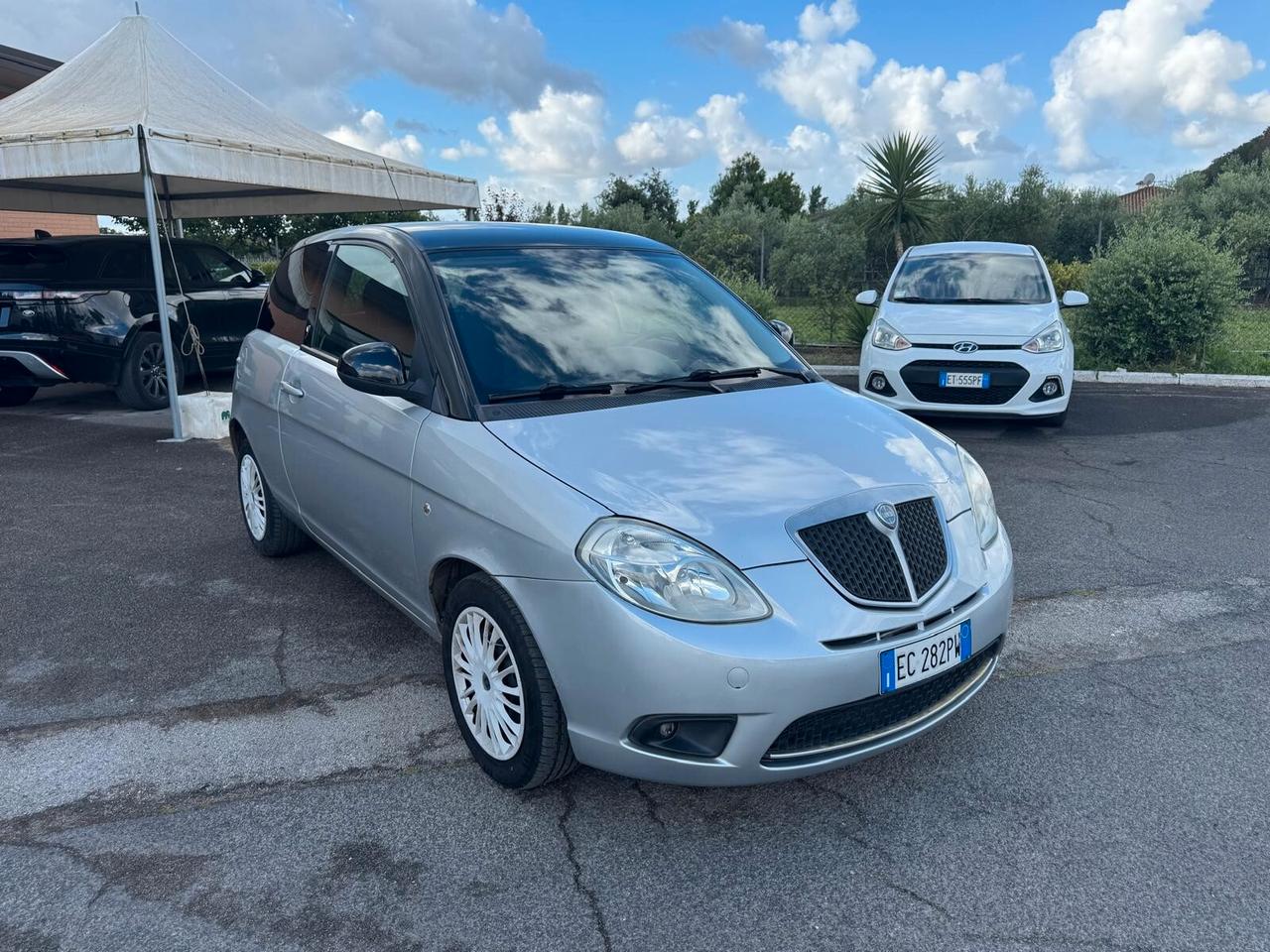 Lancia Ypsilon 1.3 MULTIJET 75CV NEOPAT 2010