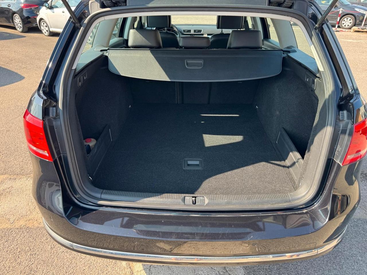 Volkswagen Passat VARIANT 2.0 TDI 140CV DSG HIGHLINE 2012