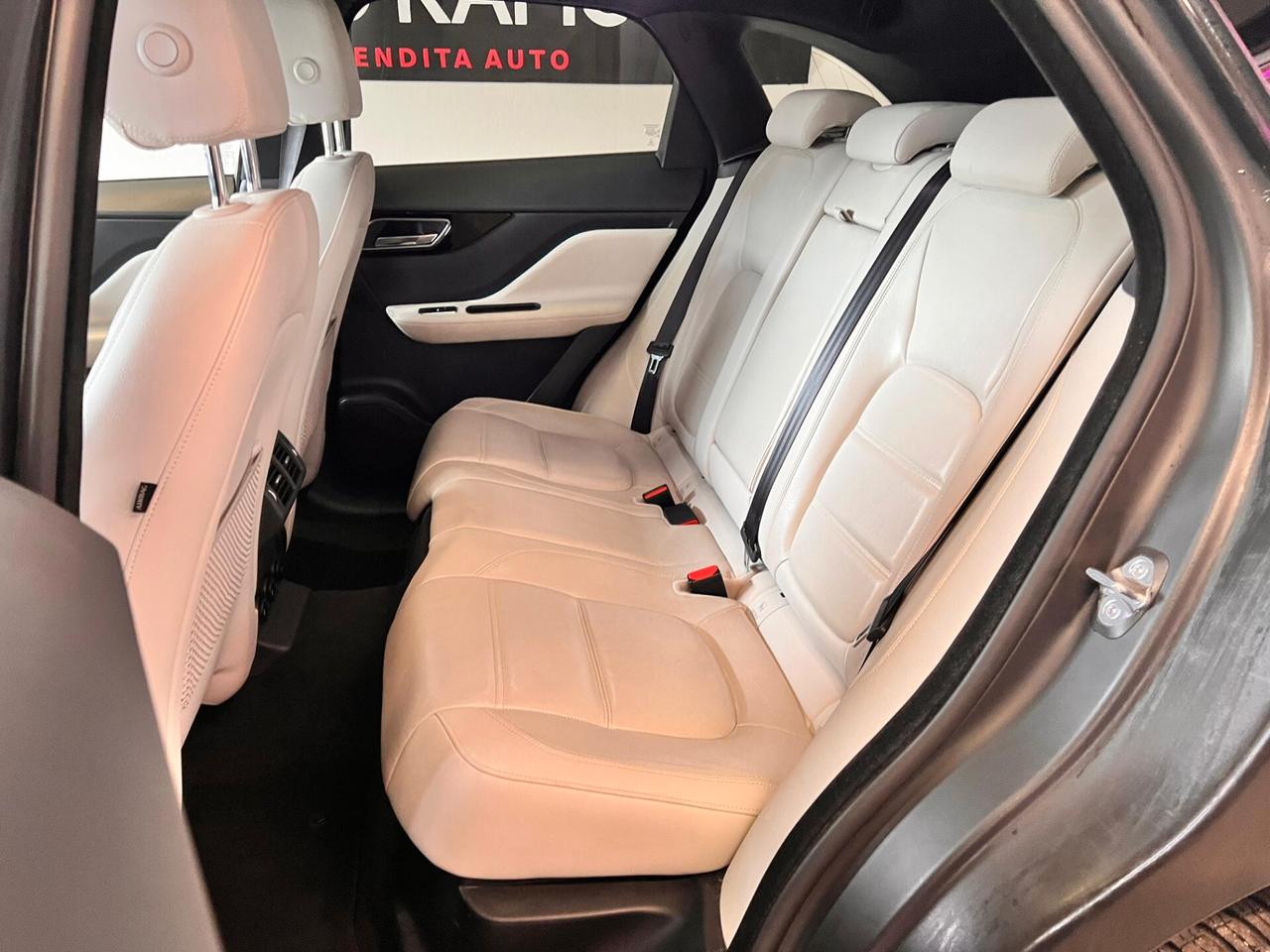Jaguar F-Pace 2.0 D 180 CV AWD aut. Portfolio