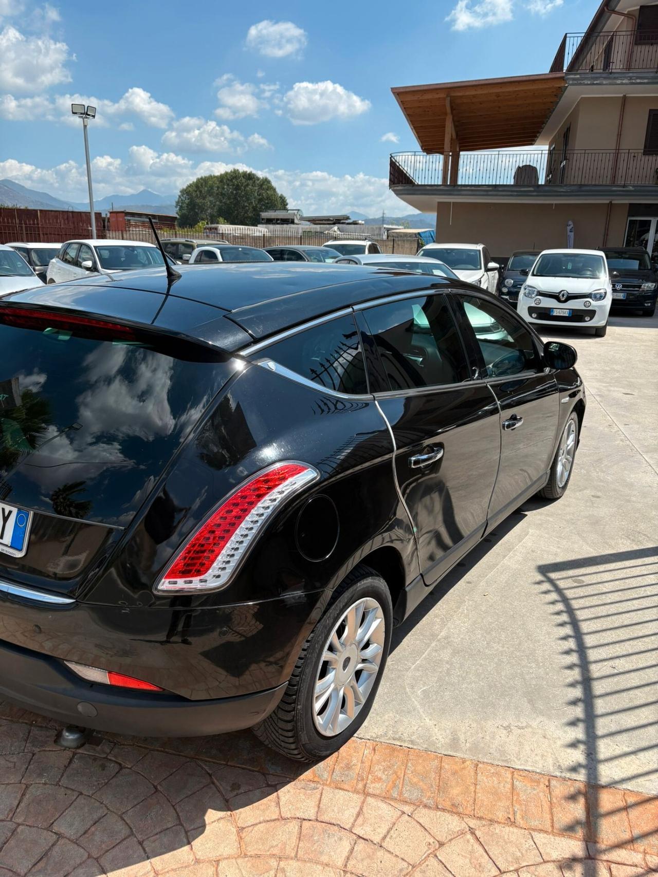 Lancia Delta 1.6 MJT DPF Silver