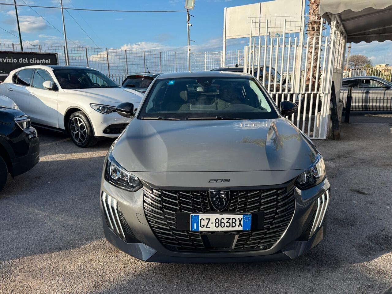 PEUGEOT 208 2025 1.2 BNZ 15000KM 101CV ALLURE