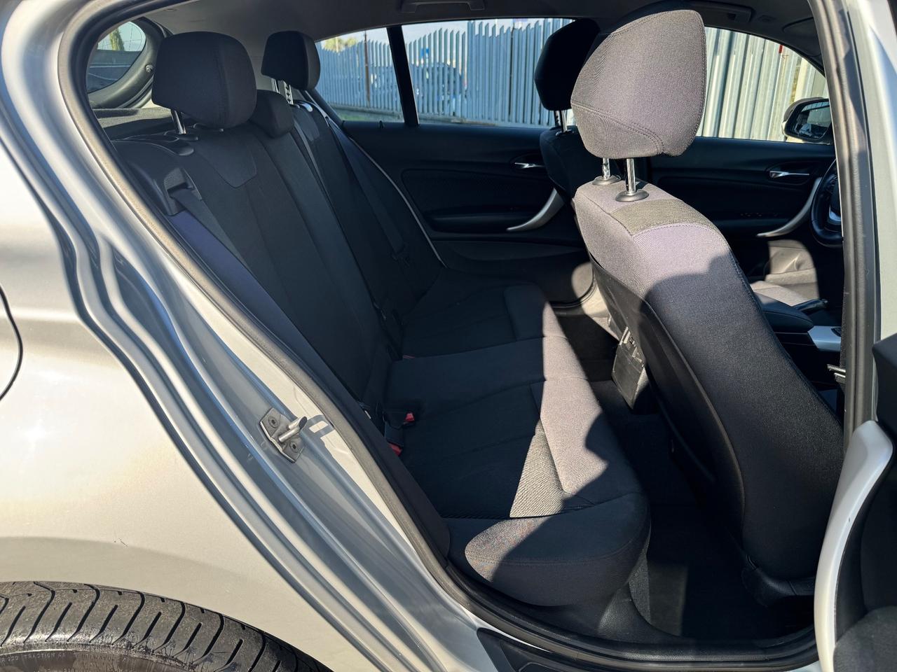 Bmw 116 116d 5p. Urban