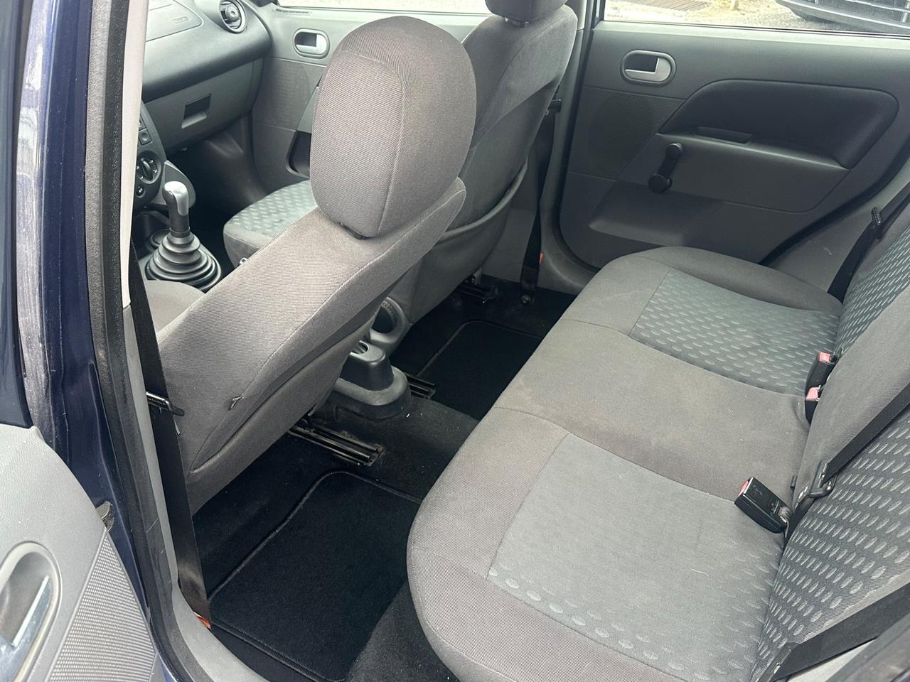 Ford Fiesta 1.4 16V 5p. Ghia