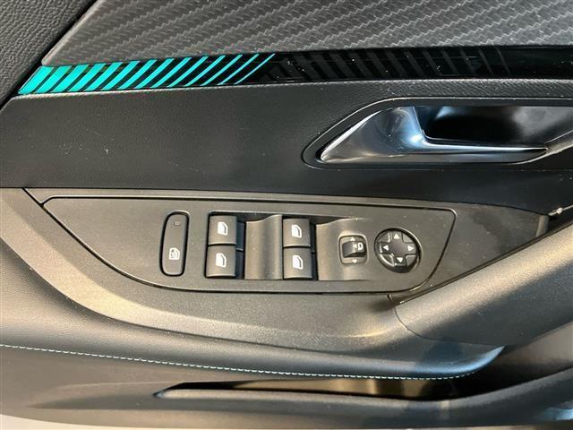 PEUGEOT 2008 1.2 PureTech 130cv Allure Pack S&S