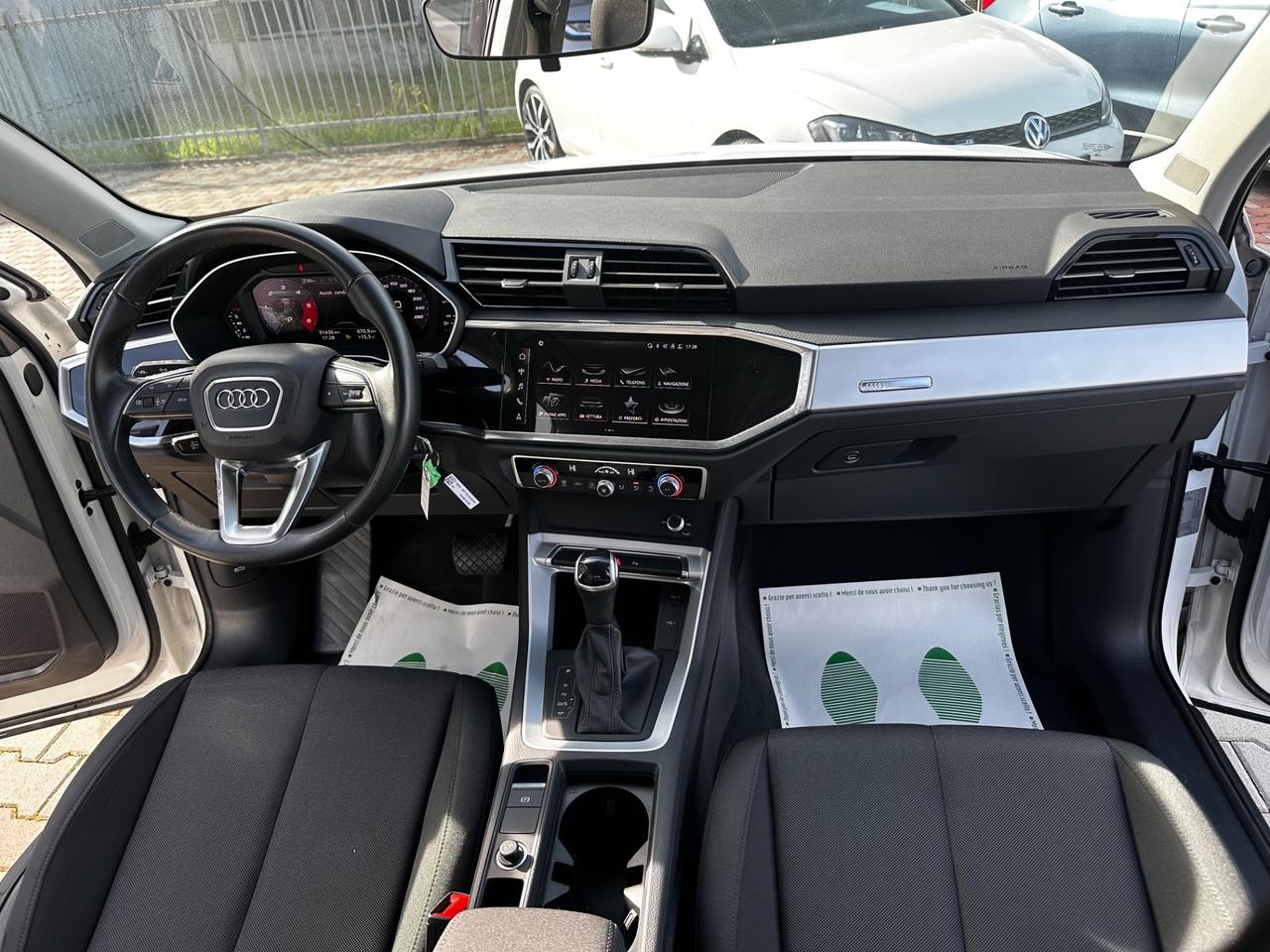 Audi Q3 35 TDI S tronic Business