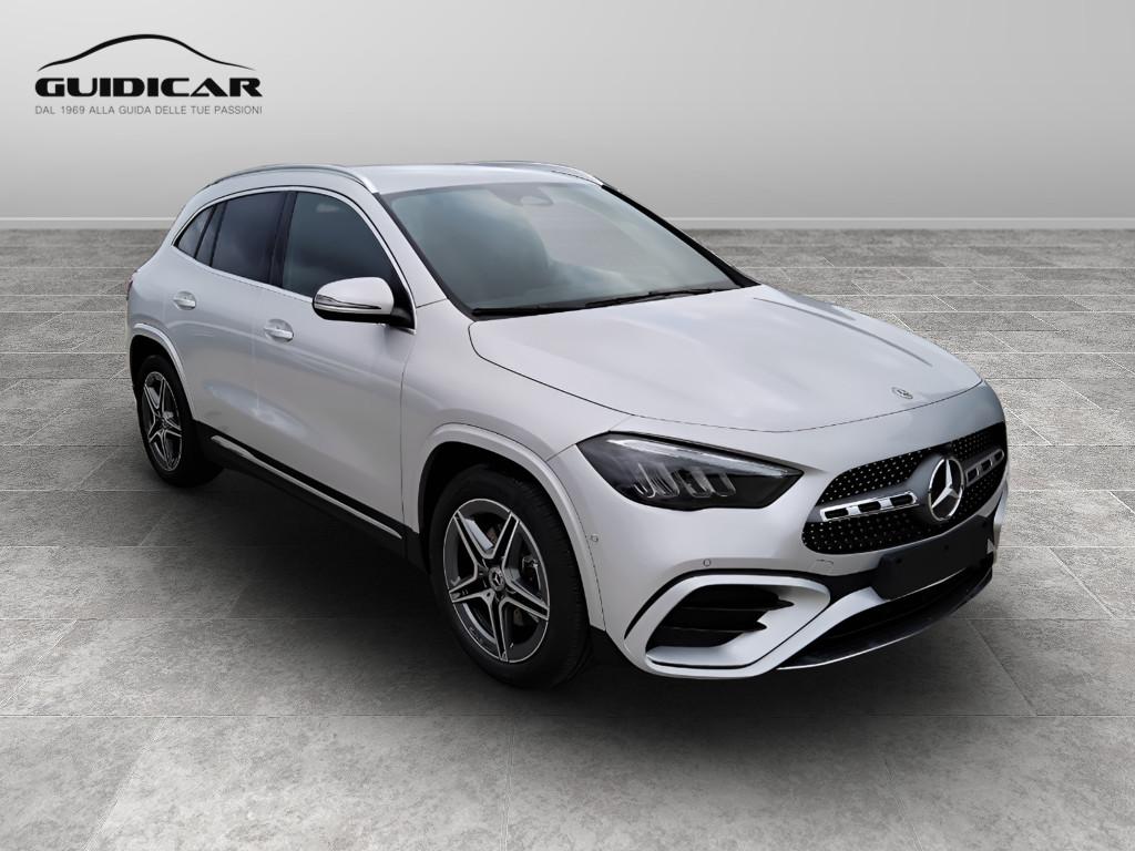 Mercedes-Benz GLA 200 d automatic