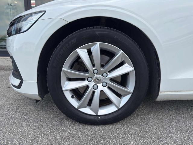 VOLVO V60 B4 (d) Geartronic Momentum SENZA VINCOLI