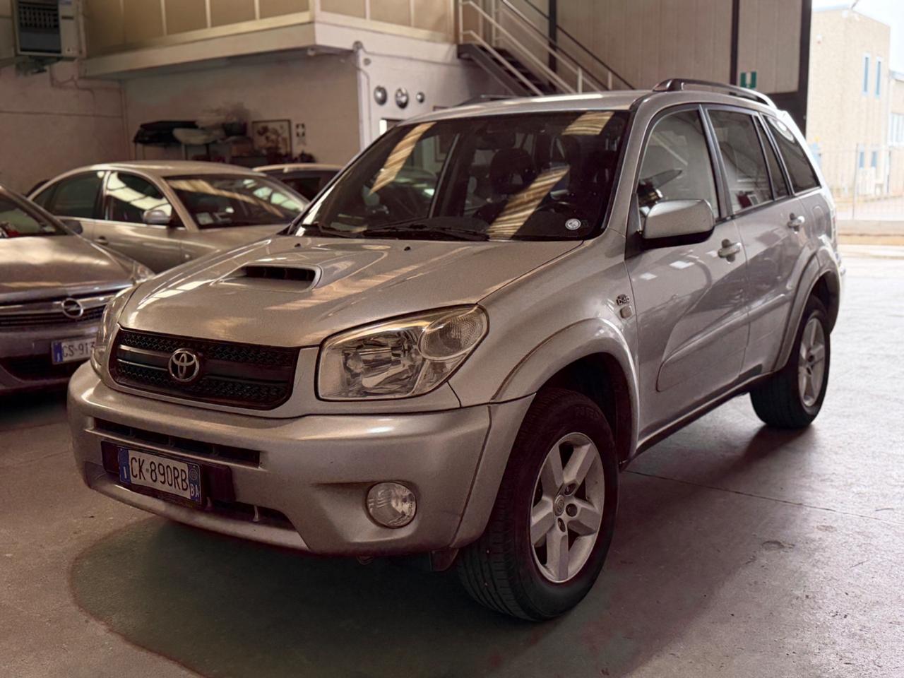 Toyota RAV 4 RAV4 2.0 Tdi D-4D cat 5 porte Sol 4x4