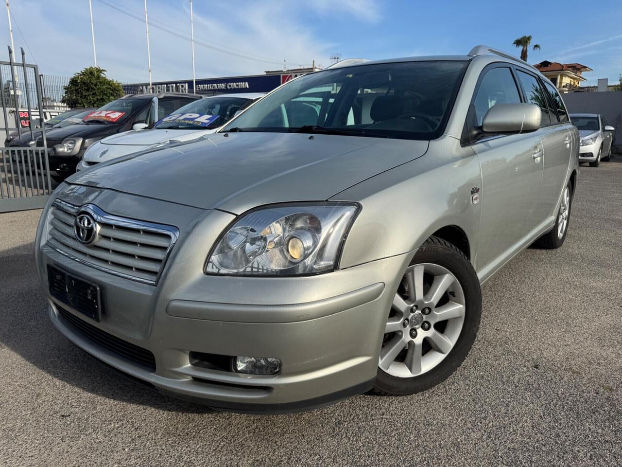 Toyota Avensis 2.0 D-4D 16V Station Wagon