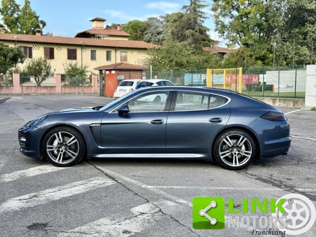 PORSCHE Panamera 4s