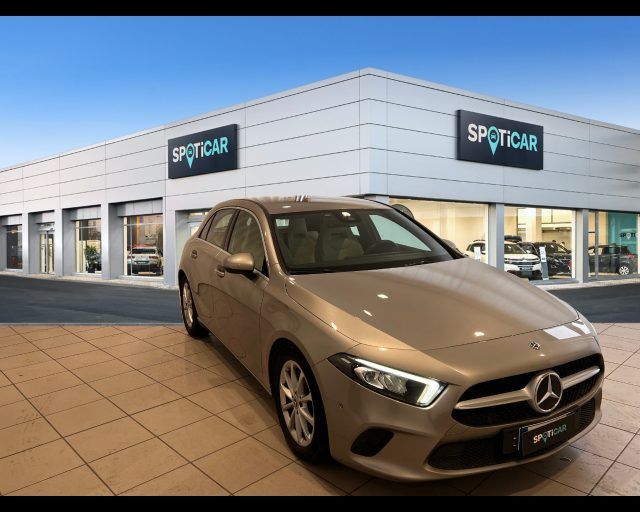 MERCEDES-BENZ A 180 CLASSE A 180d Sport auto