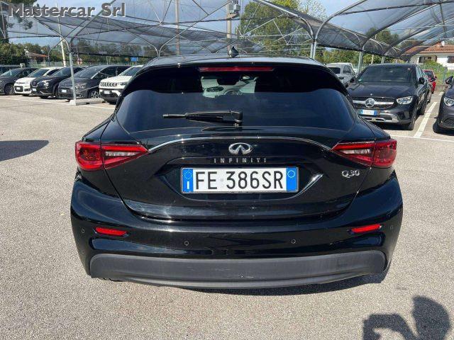 INFINITI Q30 Q30 1.5d Business Executive 109cv dct - FE386SR