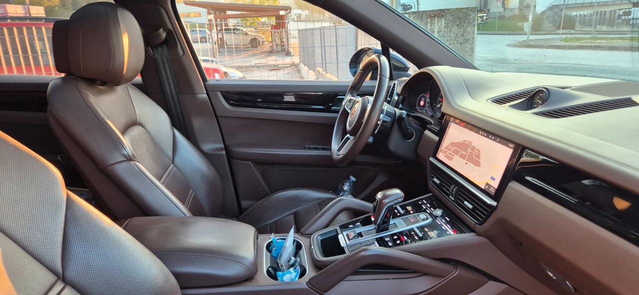 Porsche Cayenne Coupé 3.0 V6 E-Hybrid