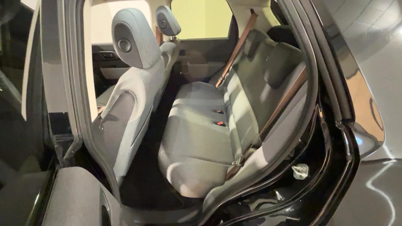 Honda e Advance 17