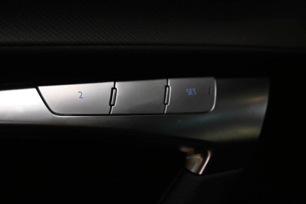 AUDI A6 5ª serie A6 Avant 40 2.0 TDI quattro u...