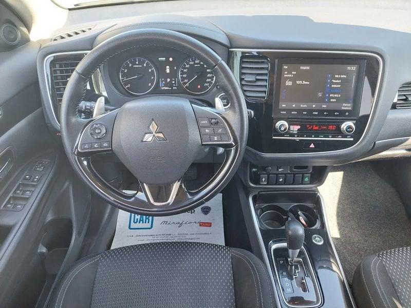 Mitsubishi Outlander Outlander 2.0 4WD GPL Bi-fuel CVT Instyle SDA 7 posti