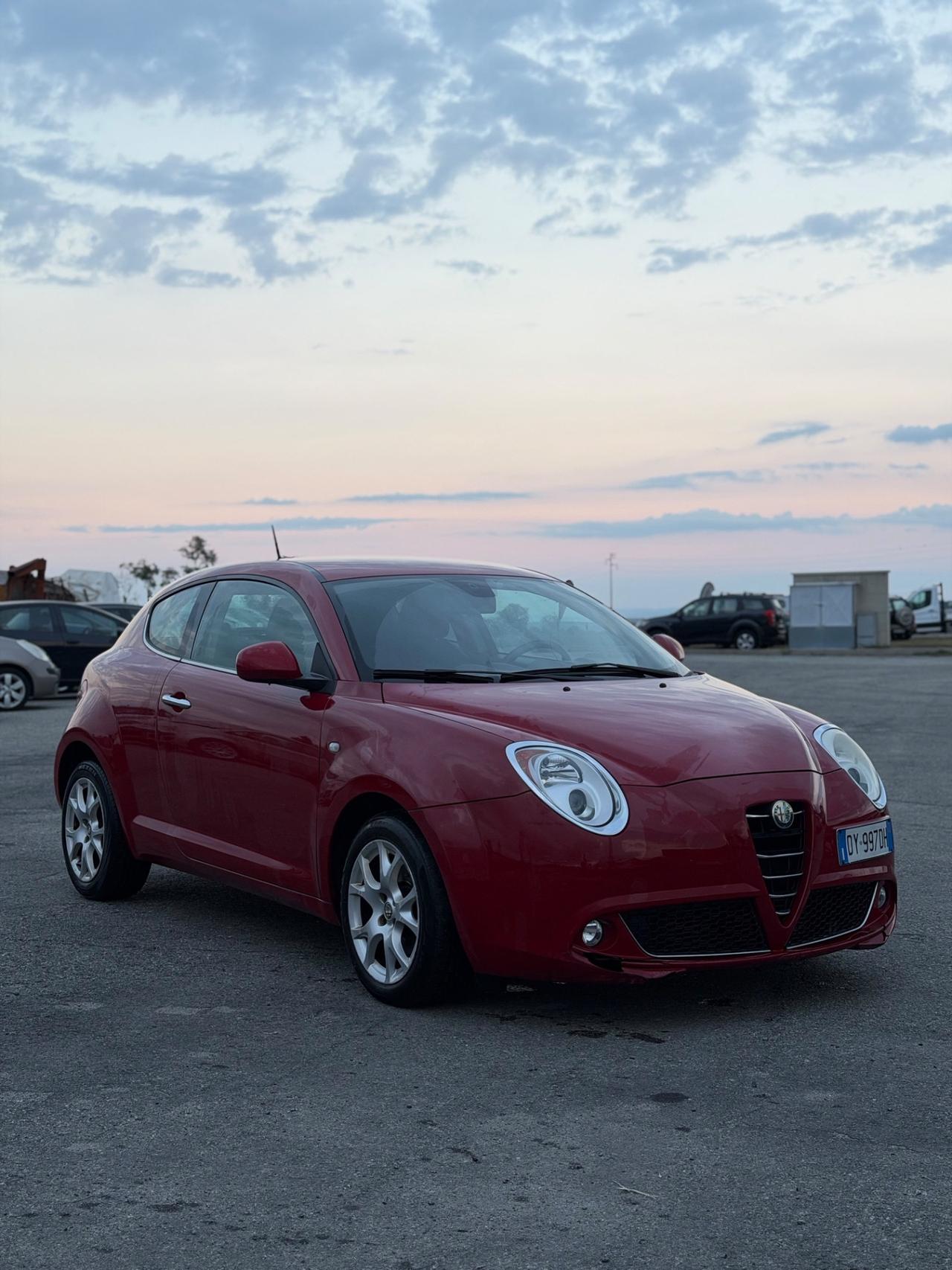 Alfa Romeo MiTo 1.6 JTDm 16V Distinctive Sport Pack