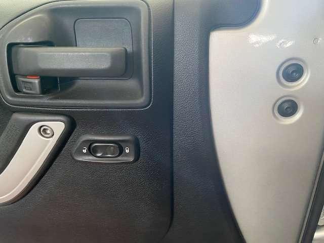 Jeep Wrangler SAHARA DECAPPOTTABILE