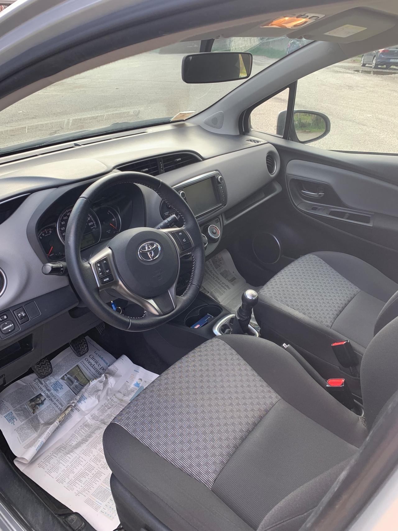 Toyota Yaris 1.0 5 porte Lounge 18000KM