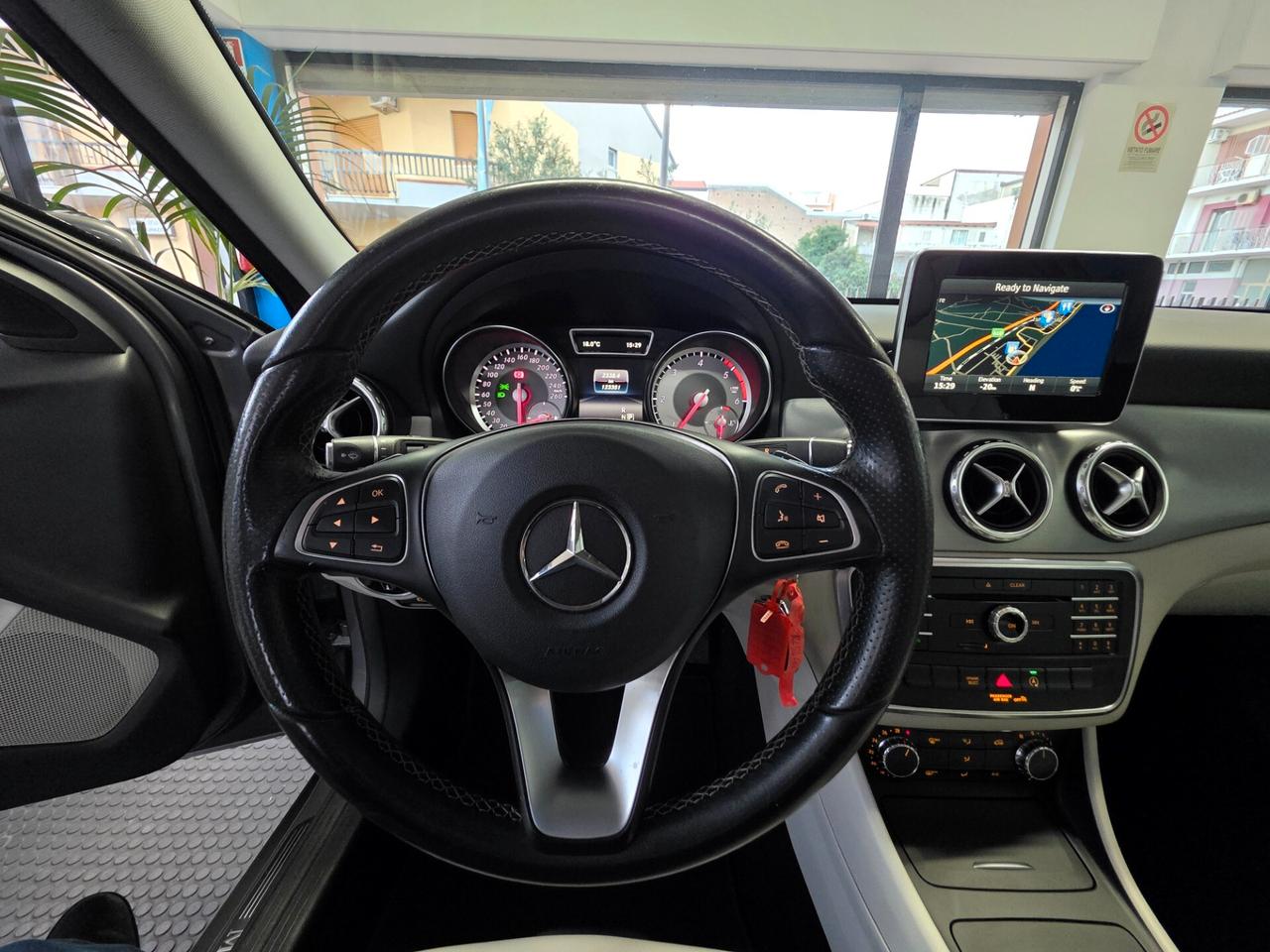 Mercedes-benz GLA 200d Autom.Sport TETTO
