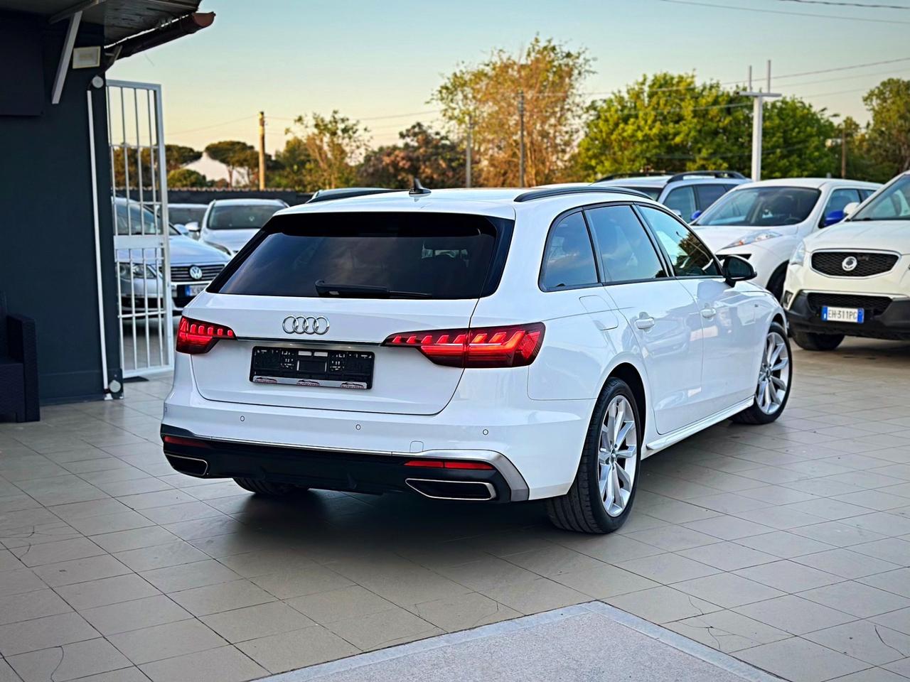 Audi A4 Avant 40 TDI quattro S tronic Business