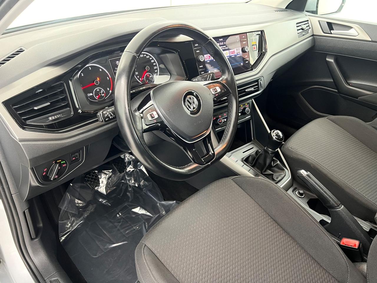 VOLKSWAGEN Polo VI 2017 Polo 5p 1.6 tdi Comfortline 80cv