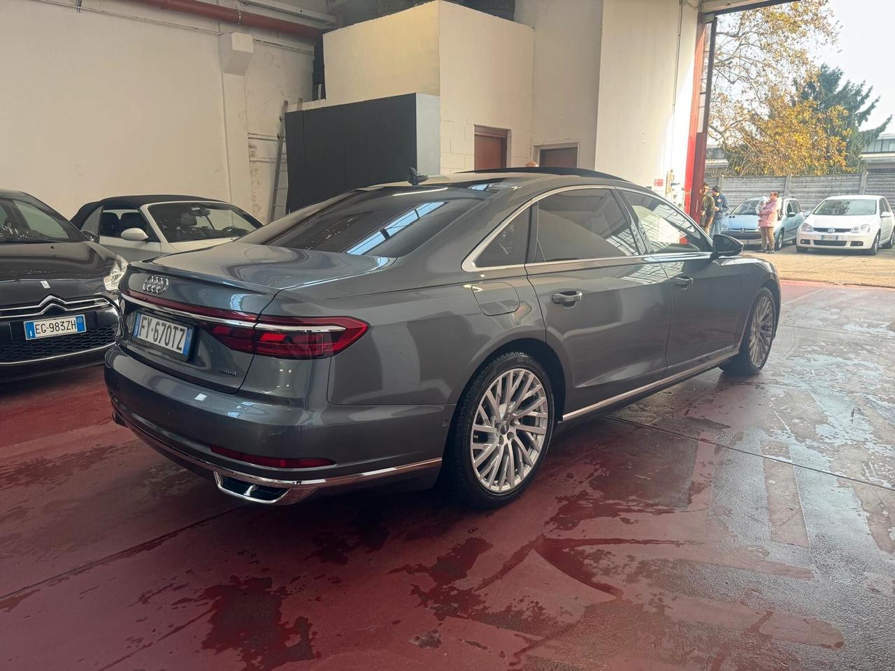 Audi A8 Long 3.0 TDI Quattro Mild Hybrid – President Edition (285 CV)