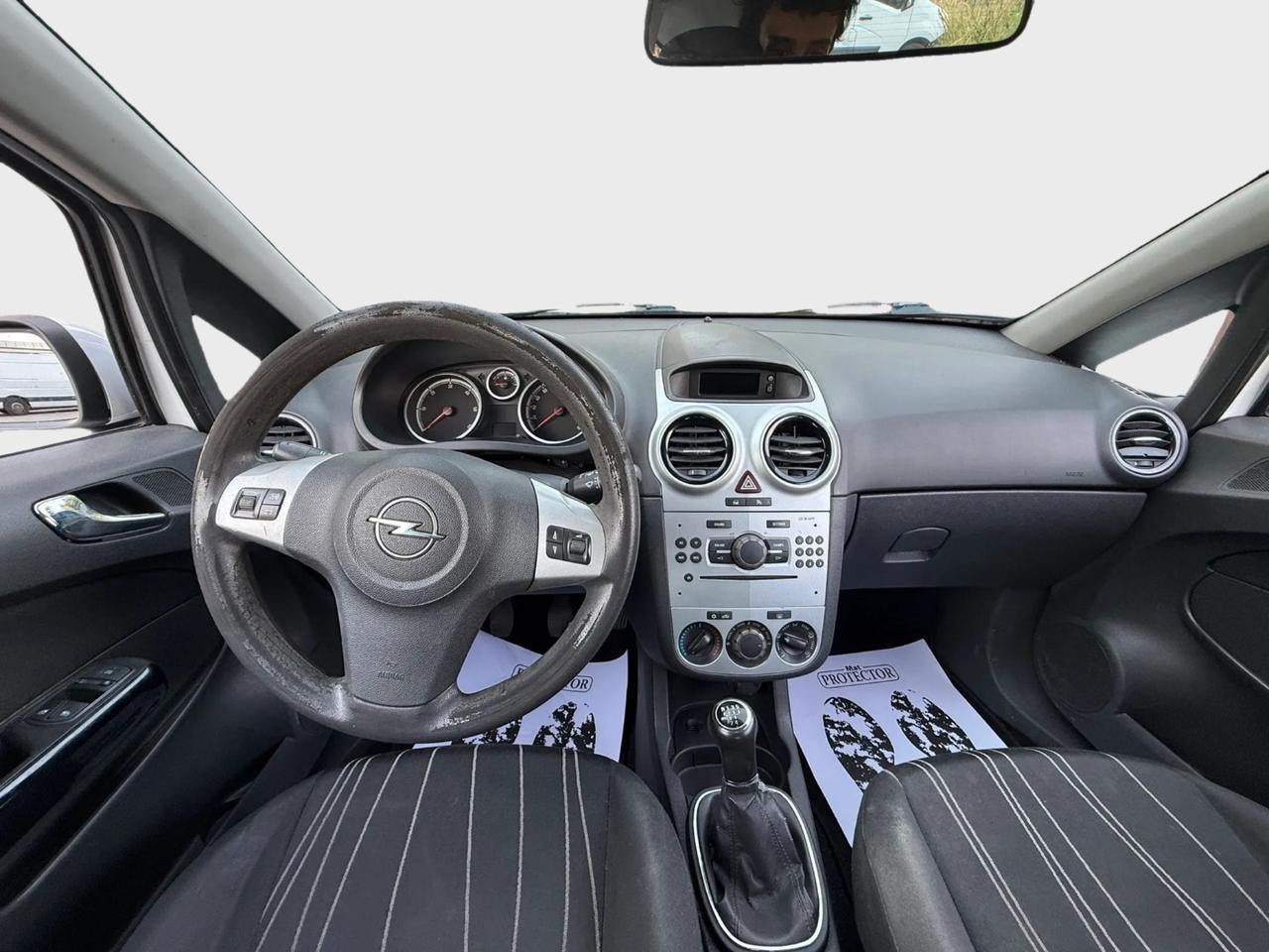 Opel Corsa 1.3 CDTI anno 2010 neo patentati