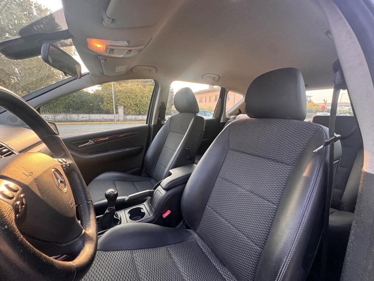 Mercedes-benz A 150 BlueEFFICIENCY Coupé Avantgarde