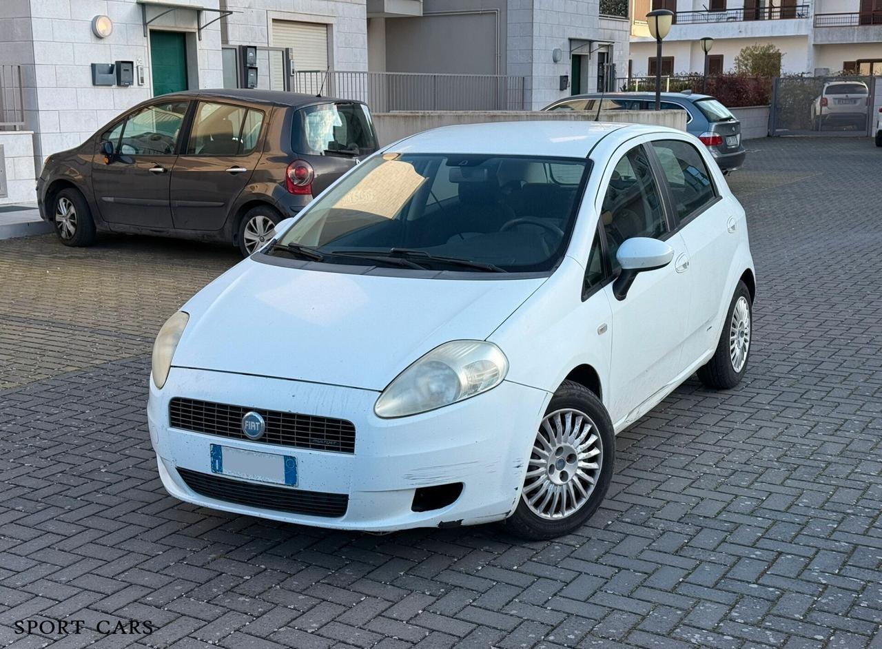 Fiat Grande Punto 1.3 MJT 75 CV 5 porte Dynamic