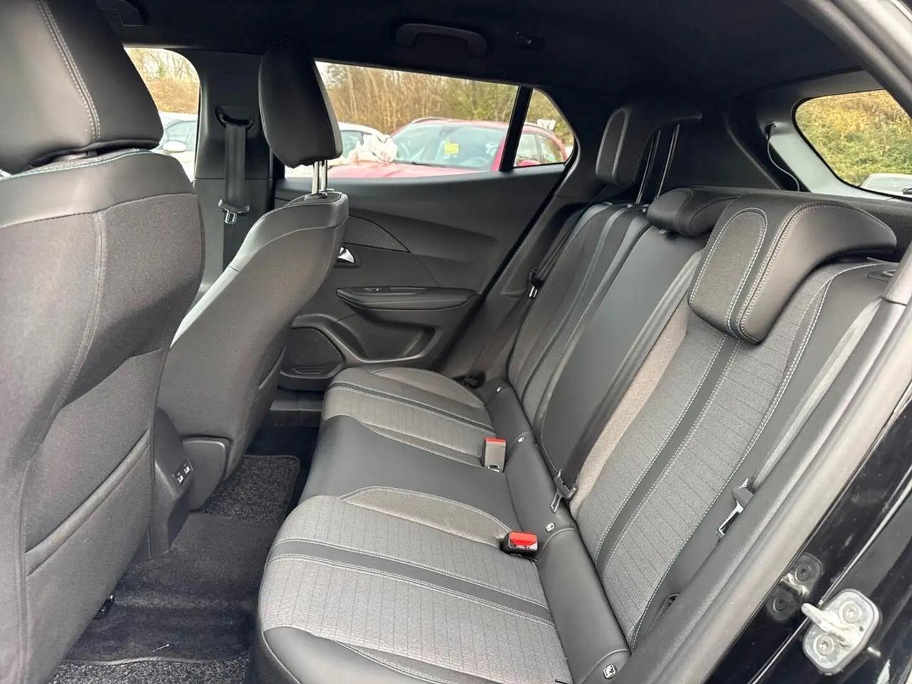 Peugeot 2008 PureTech 100 S&S Allure