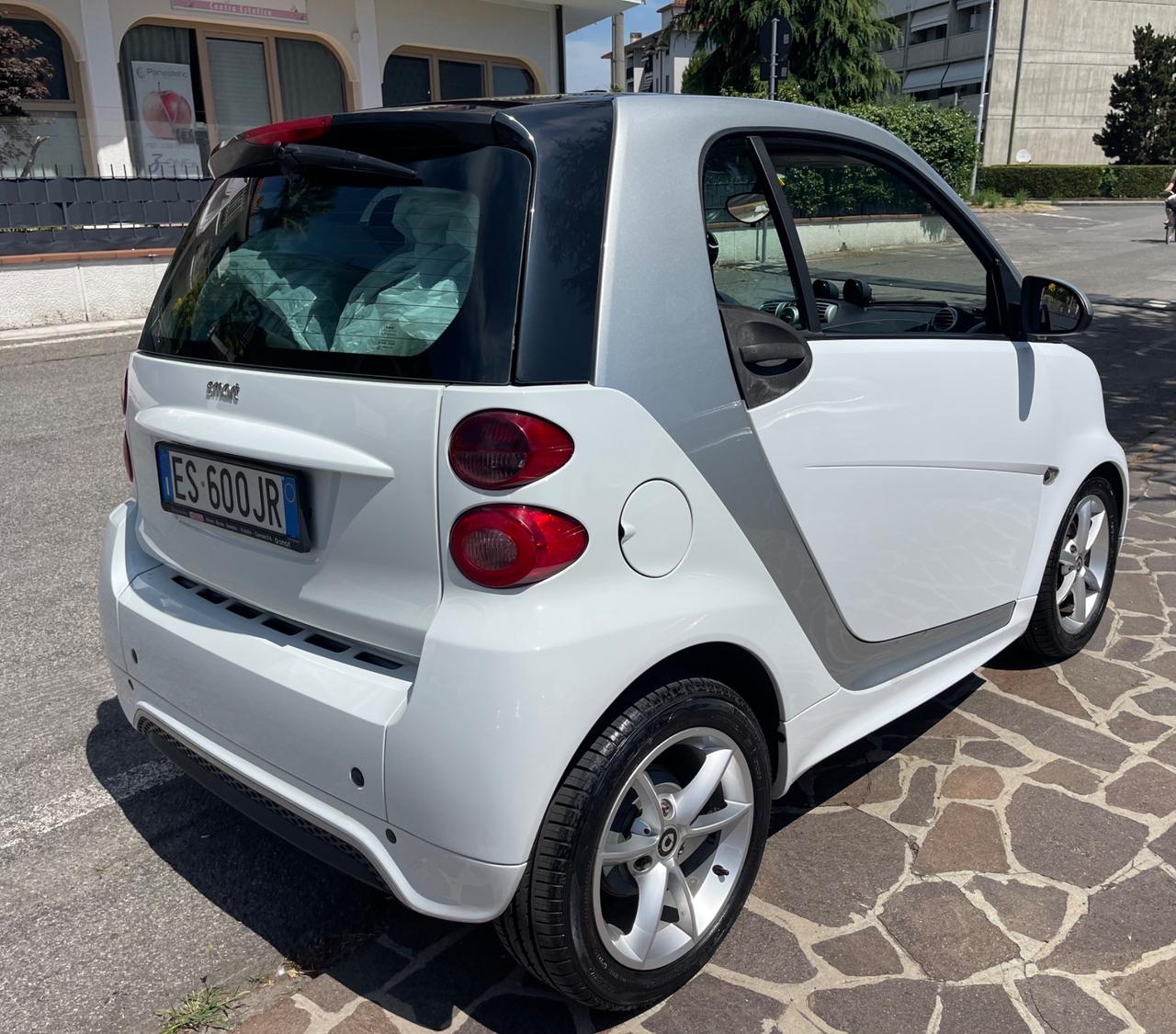 Smart ForTwo 1000 52 kW coupé passion