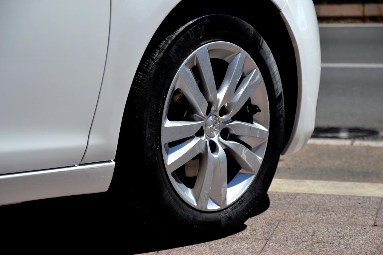 Peugeot 308 1.5 HDi 130CV BUSINESS **PREZZO REALE**UNIPRO'**