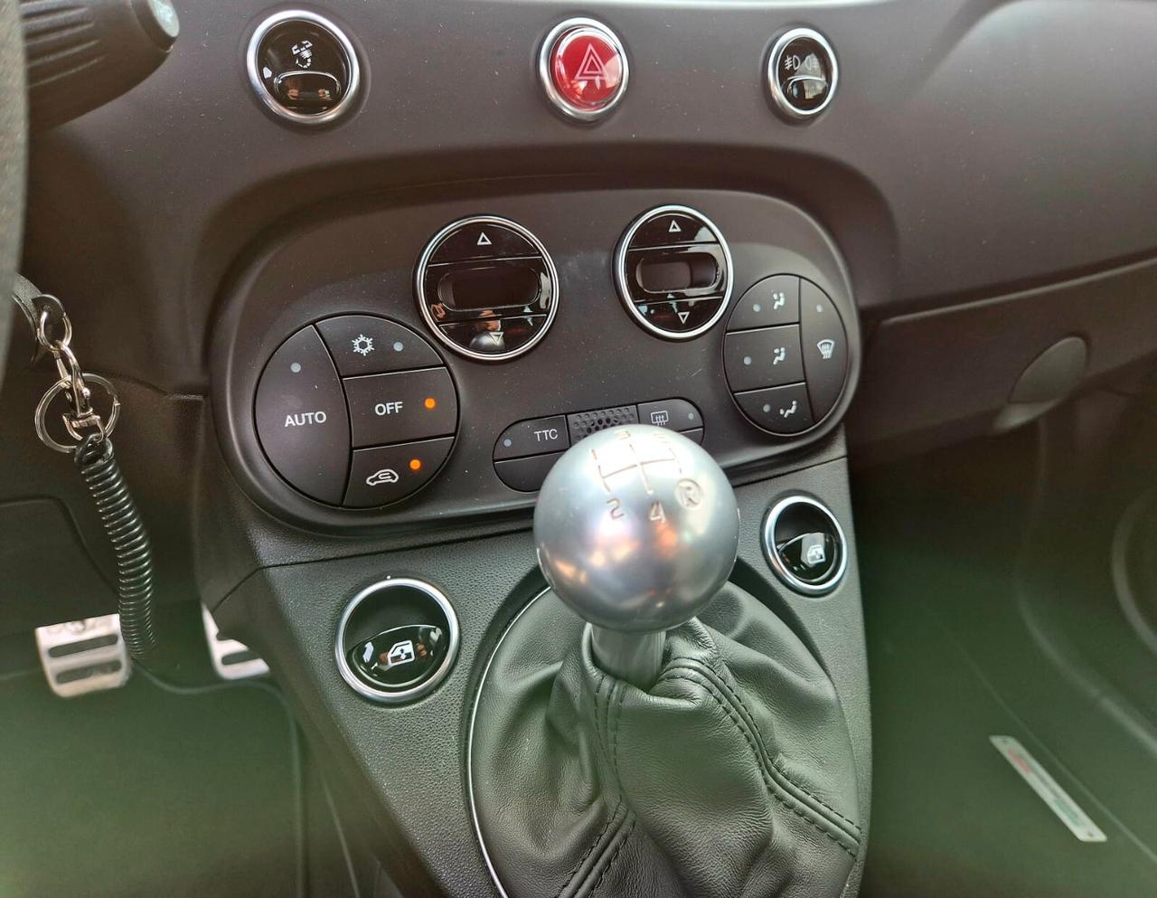 Abarth 695 1.4 Turbo T-Jet 180 CV Competizione