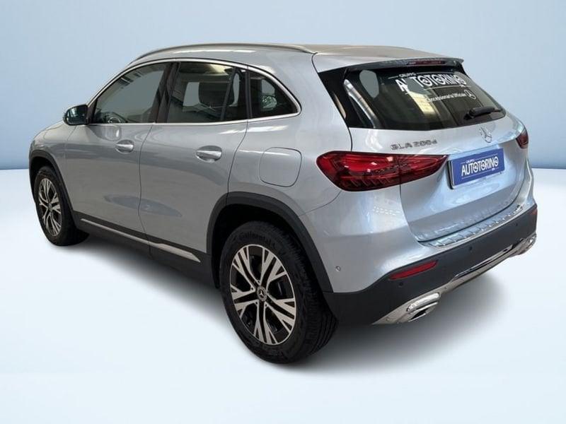 Mercedes-Benz GLA 200d Automatic Advanced Progressive