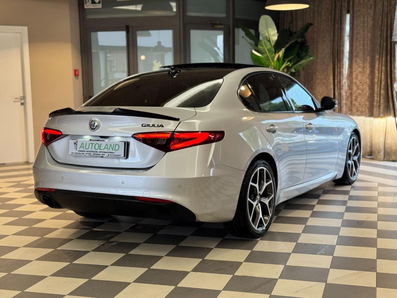 ALFA ROMEO Giulia 2.2 Turbodiesel 160 CV AT8 B-Tech