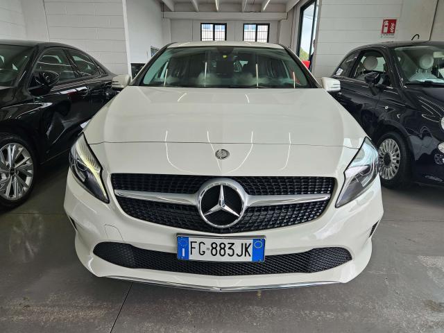 Mercedes-Benz A 180 d Premium my16