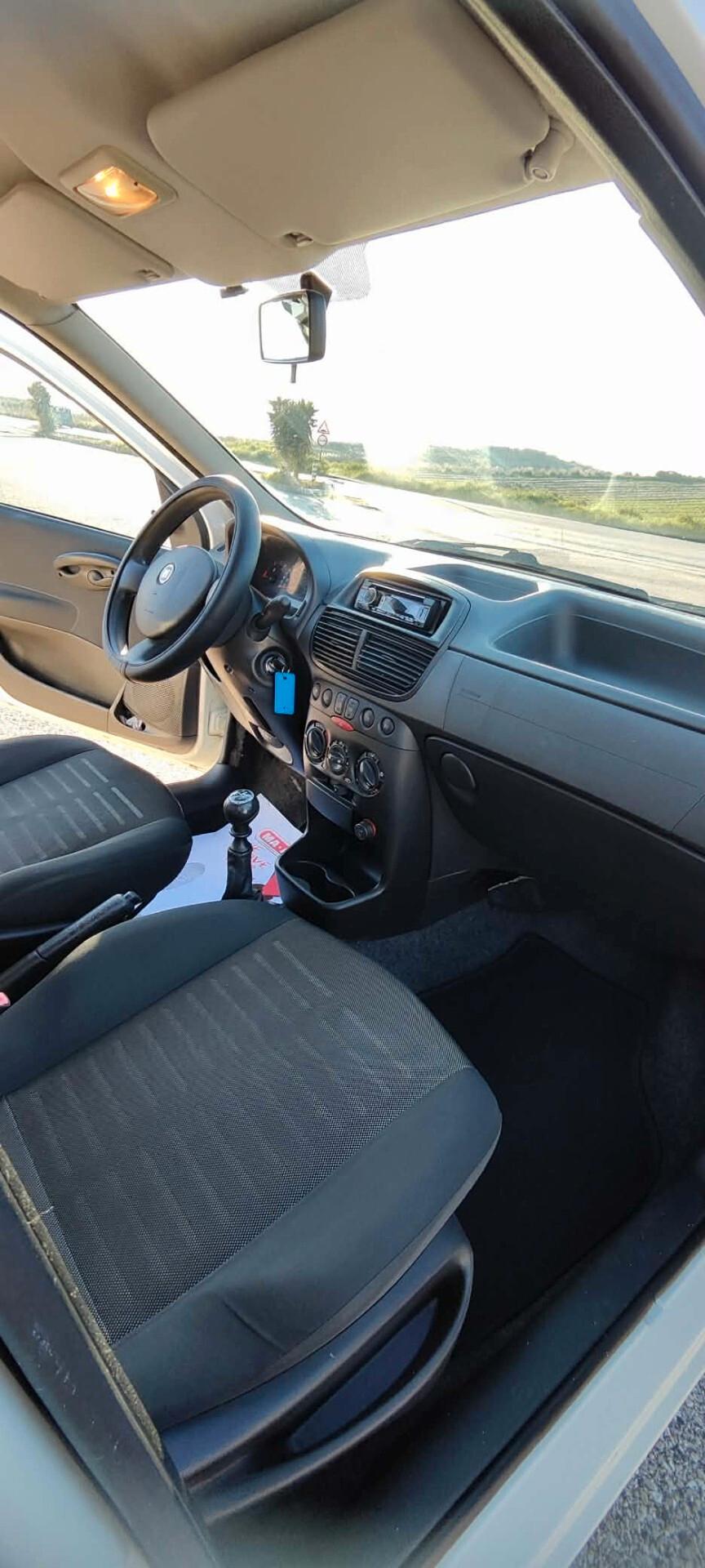 Fiat Punto Classic 1.2 5 porte Natural Power Active