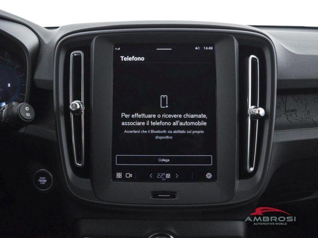 VOLVO XC40 B3 Mild hybrid Benzina Essential