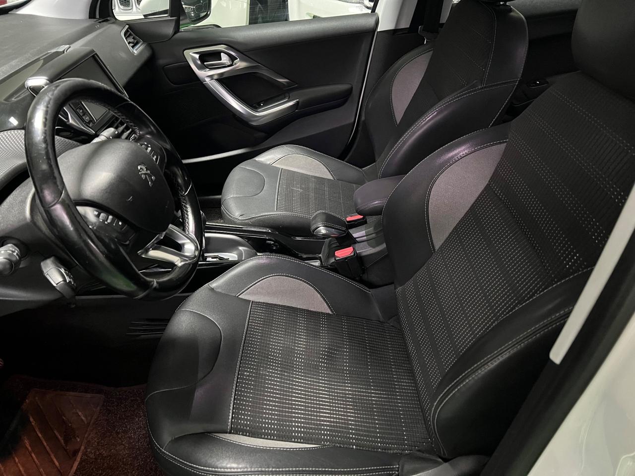 Peugeot 2008 PureTech Turbo 110 EAT6 S&S Allure